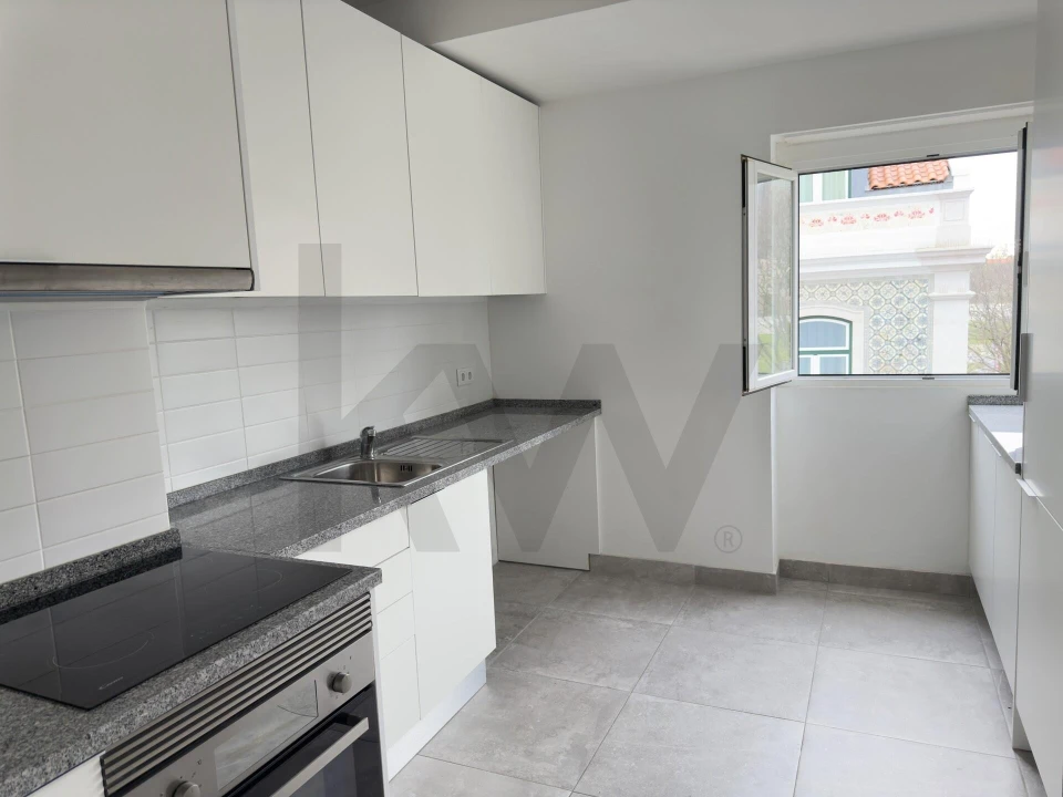 Apartamento T1 para Arrendamento em Campo de Ourique Foto 16