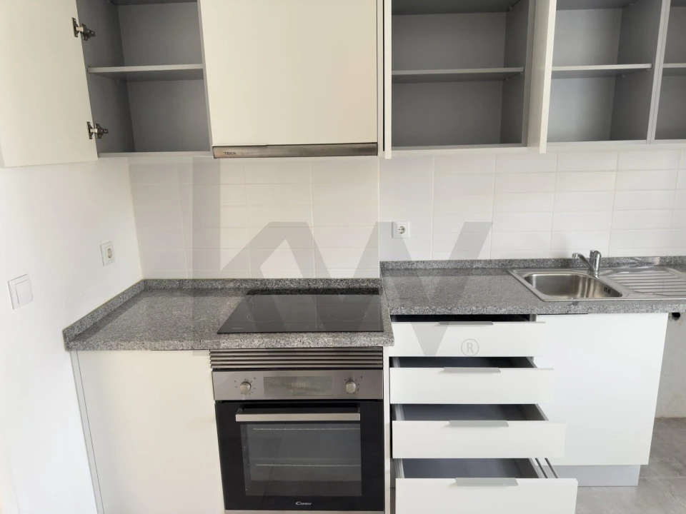 Apartamento T1 para Arrendamento em Campo de Ourique Foto 20