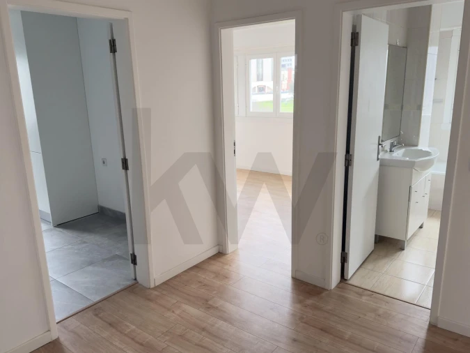 Apartamento T1 para Arrendamento em Campo de Ourique Foto 10