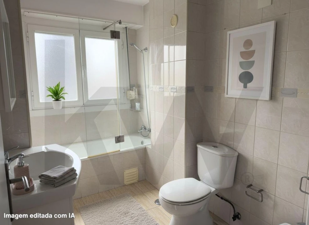 Apartamento T1 para Arrendamento em Campo de Ourique Foto 6