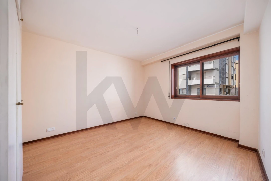Apartamento T3 para Venda em Buarcos Foto 16