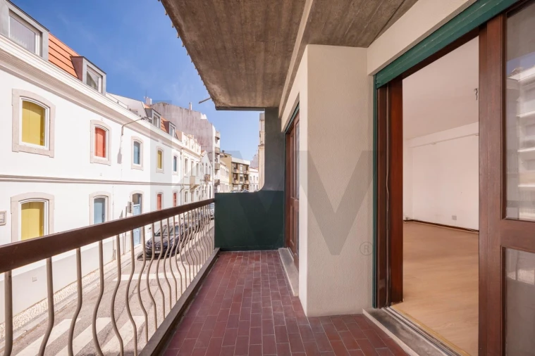 Apartamento T3 para Venda em Buarcos Foto 5