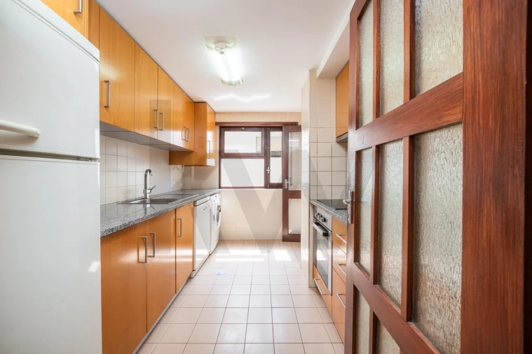 Apartamento T3 para Venda em Buarcos Foto 8
