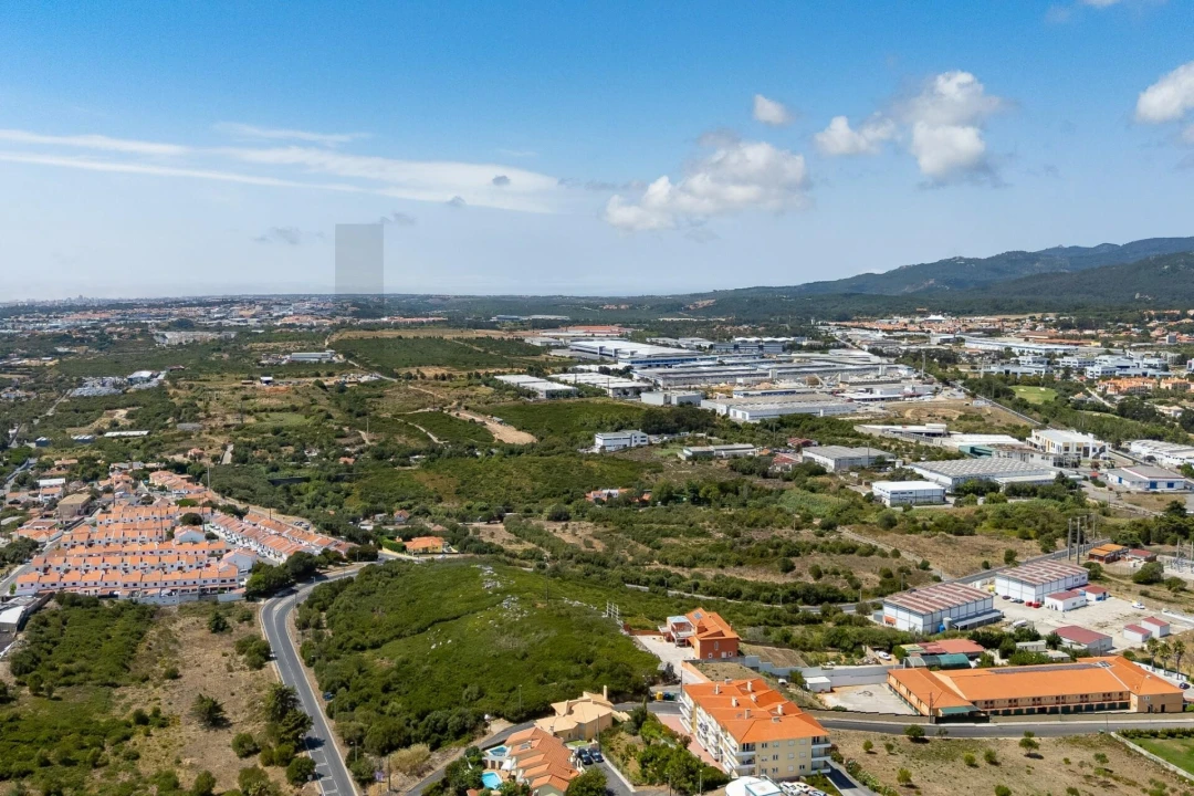 Moradia T4 para Venda em Rio de Mouro Foto 41