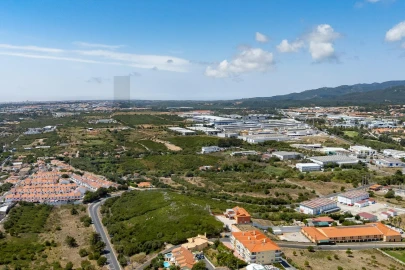 Moradia T4 para Venda em Rio de Mouro