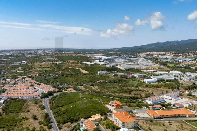 Moradia T4 para Venda em Rio de Mouro Foto 41