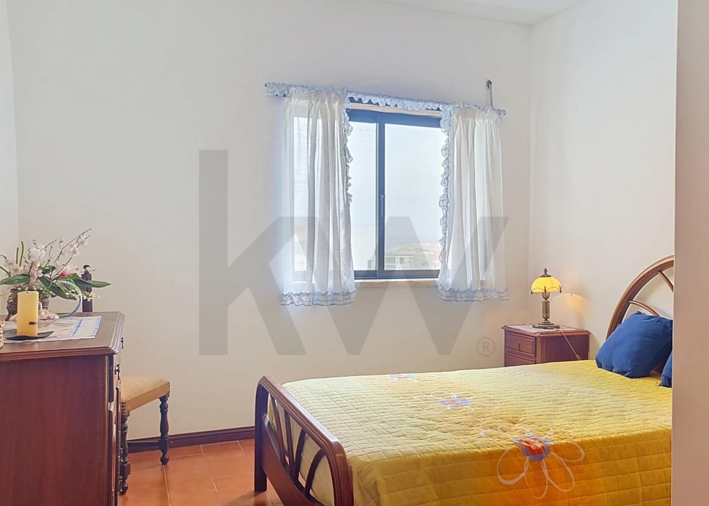 Apartamento T1 para Venda em A dos Cunhados e Maceira Foto 1
