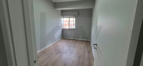 Apartamento T3 para Arrendamento em União das Freguesias de Setúbal
