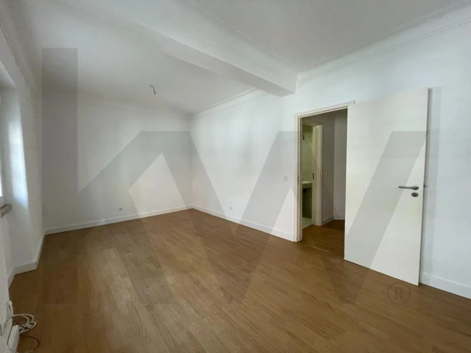 Apartamento T2 para Arrendamento em Arroios Foto 21