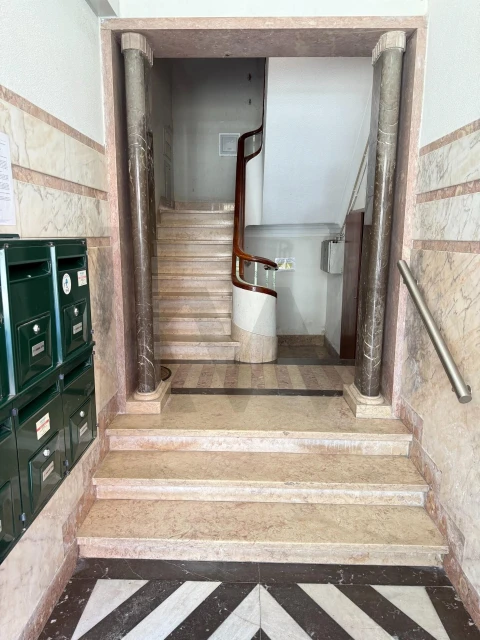 Apartamento T2 para Arrendamento em Arroios