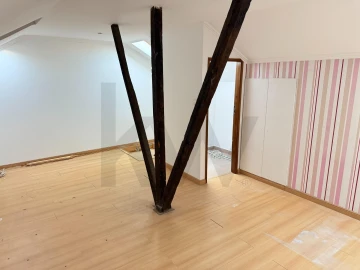 Apartamento T2 para Arrendamento em Arroios