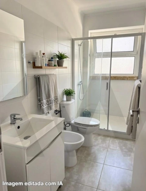 Apartamento T2 para Arrendamento em Arroios