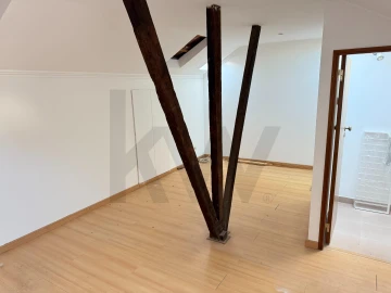 Apartamento T2 para Arrendamento em Arroios