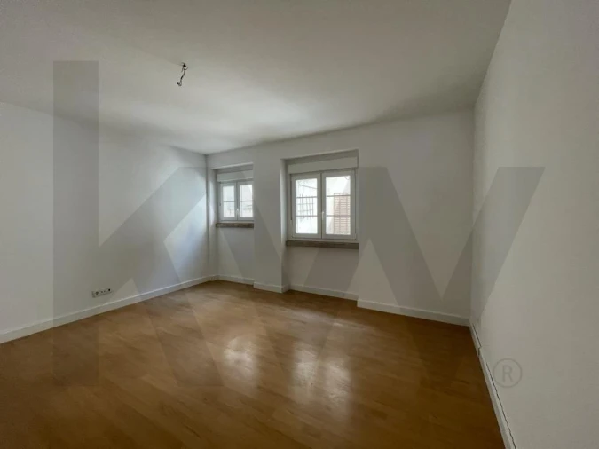 Apartamento T2 para Arrendamento em Arroios Foto 18