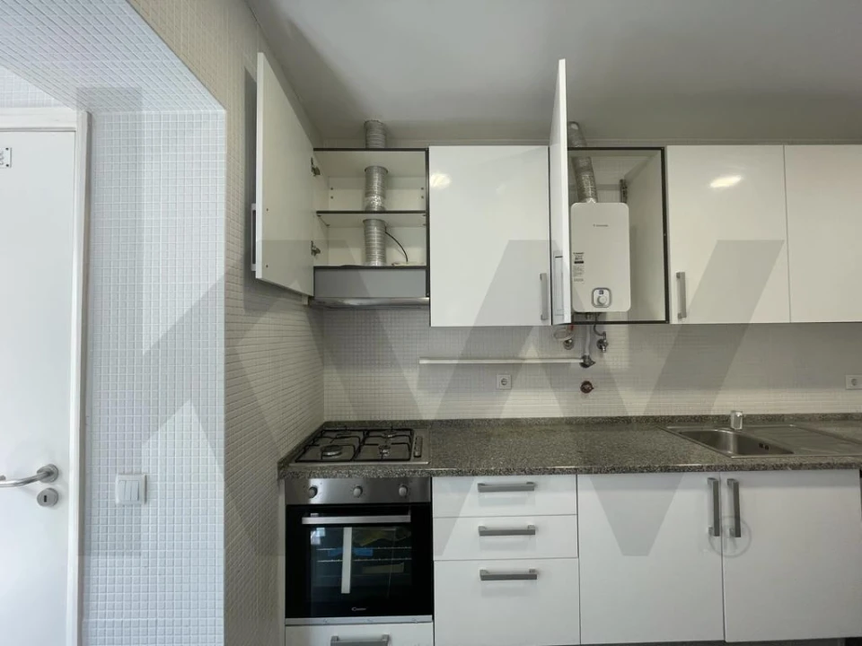 Apartamento T2 para Arrendamento em Arroios Foto 7