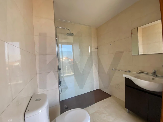 Moradia T4 para Arrendamento em Perafita, Lavra e Santa Cruz do Bispo Foto 9