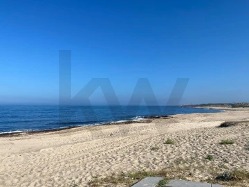 Moradia T4 para Arrendamento em Perafita, Lavra e Santa Cruz do Bispo