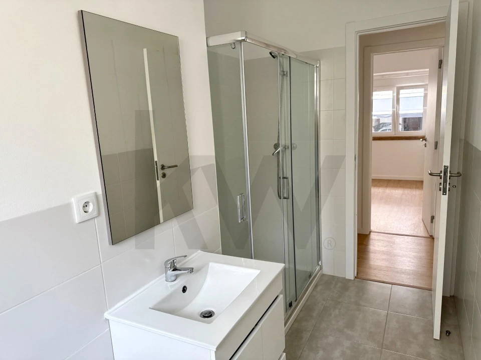Apartamento T1 para Arrendamento em Campo de Ourique Foto 20