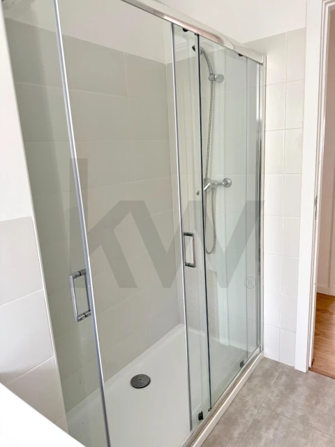 Apartamento T1 para Arrendamento em Campo de Ourique