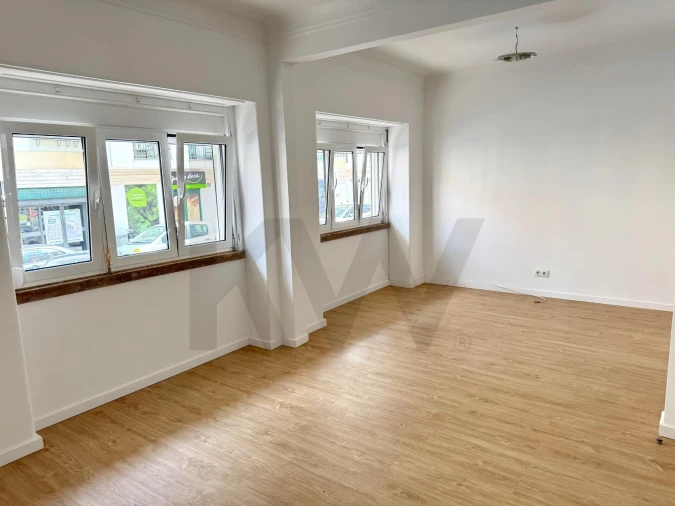 Apartamento T1 para Arrendamento em Campo de Ourique Foto 8