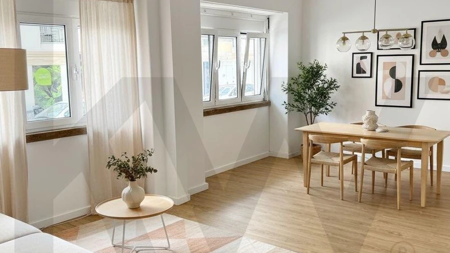 Apartamento T1 para Arrendamento em Campo de Ourique