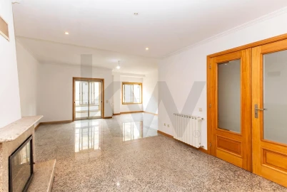 Apartamento T3 para Venda em Aguas Santas