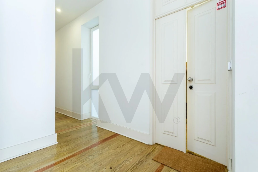 Apartamento T2 para Venda em Campo de Ourique Foto 5