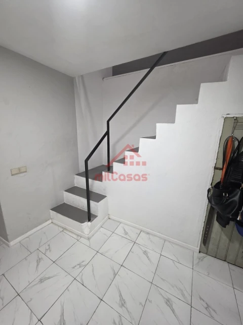 Moradia T2 para Venda em Vila Verde dos Francos