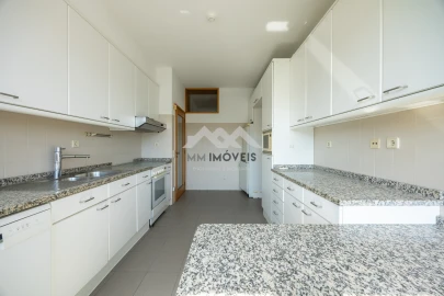 Apartamento T3 para Venda em Aldoar, Foz do Douro e Nevogilde