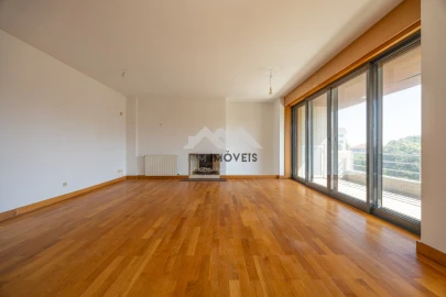 Apartamento T3 para Venda em Aldoar, Foz do Douro e Nevogilde