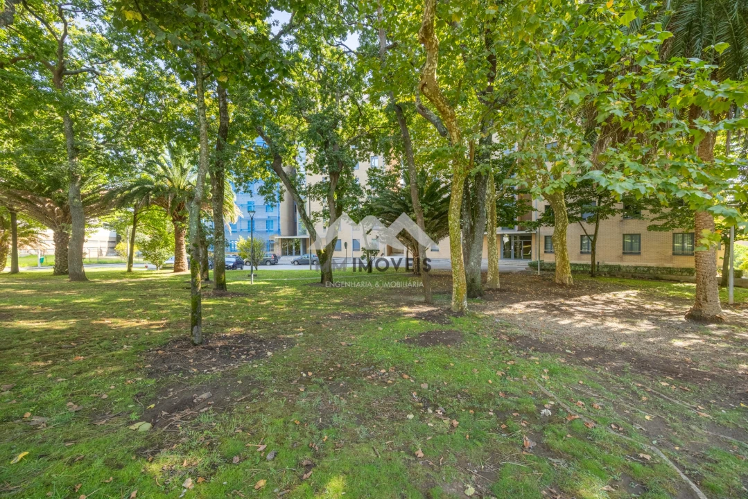 Apartamento T3 para Venda em Aldoar, Foz do Douro e Nevogilde Foto 26