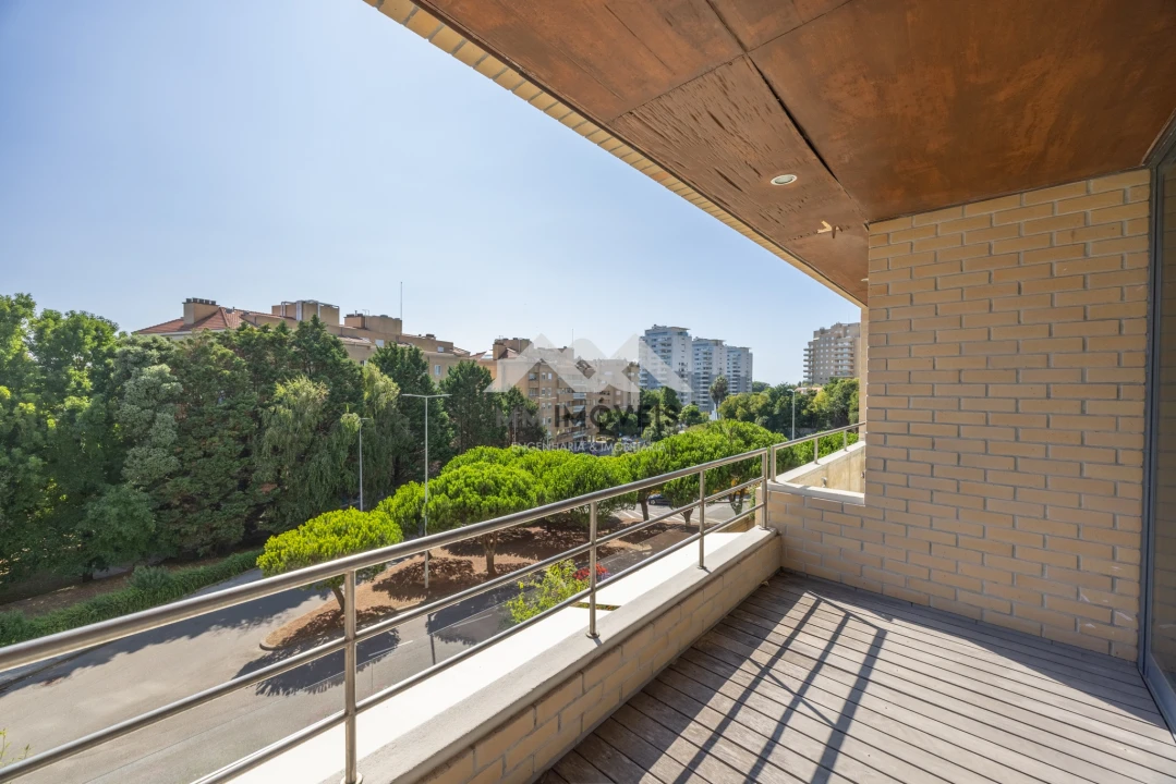 Apartamento T3 para Venda em Aldoar, Foz do Douro e Nevogilde Foto 8