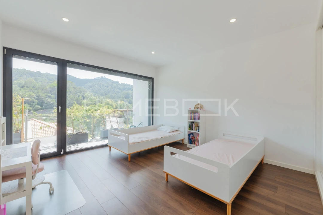 Moradia T5 para Venda em Agualva e Mira-Sintra Foto 44