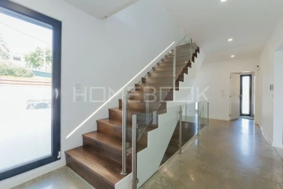 Moradia T5 para Venda em Agualva e Mira-Sintra