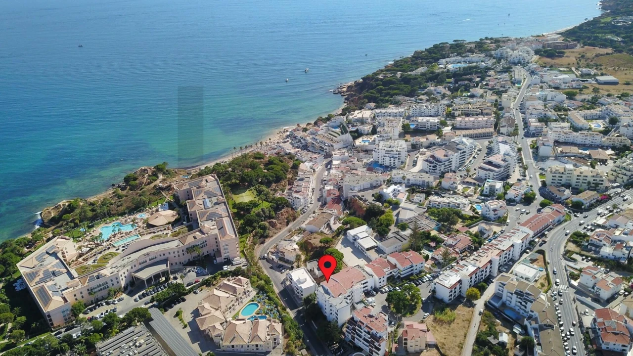 Apartamento T2 para Venda em Albufeira e Olhos de Água Foto 2