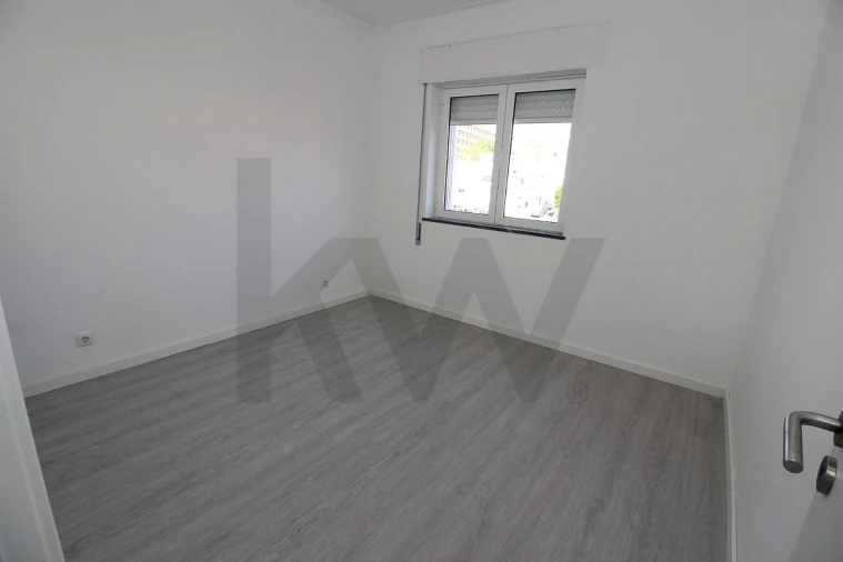 Apartamento T2 para Venda em Albufeira e Olhos de Água Foto 12
