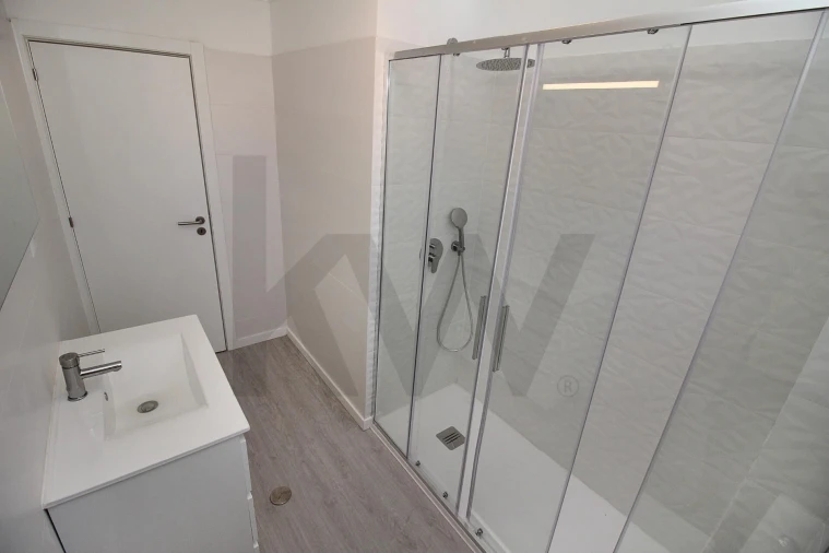 Apartamento T2 para Venda em Albufeira e Olhos de Água Foto 11