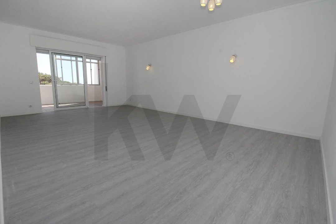 Apartamento T2 para Venda em Albufeira e Olhos de Água Foto 1
