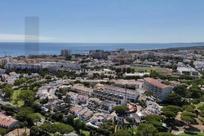 Moradia T4 para Venda em Loule (São Clemente)
