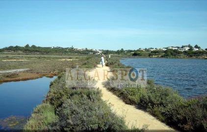 Moradia T8 para Venda em Loule (São Clemente)