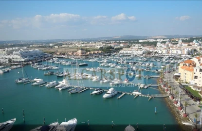 Moradia T8 para Venda em Loule (São Clemente)