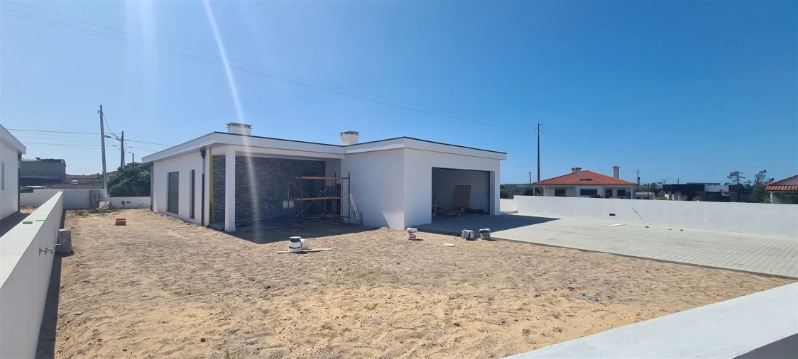 Moradia T3 para Venda em Souto da Carpalhosa e Ortigosa Foto 4