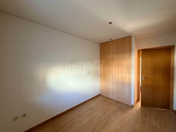 Apartamento T3 para Arrendamento em Arões (São Romão)