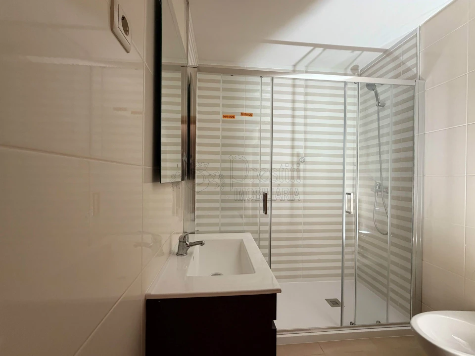 Apartamento T3 para Arrendamento em Arões (São Romão) Foto 11