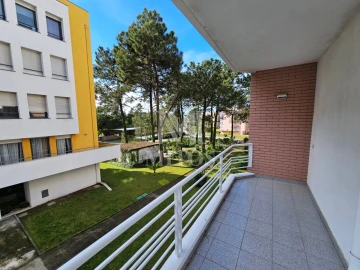 Apartamento T1 para Arrendamento em Darque