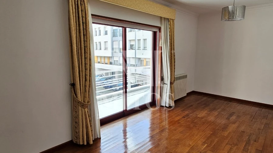 Apartamento T1 para Arrendamento em Darque