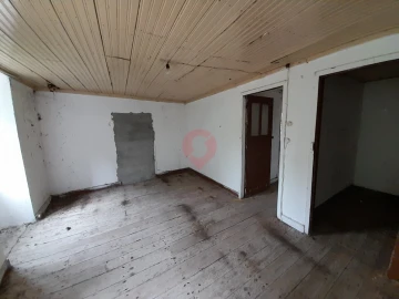 Moradia T2 para Venda em Chaviães e Paços