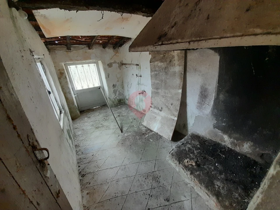 Moradia T2 para Venda em Chaviães e Paços Foto 6