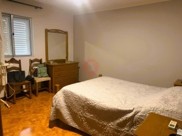 Moradia T4 para Venda em Riba de Mouro