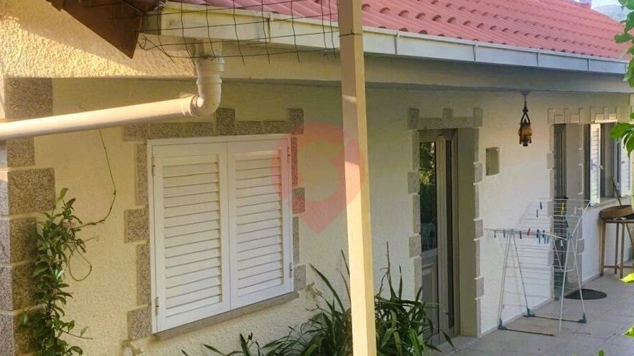 Moradia T4 para Venda em Riba de Mouro